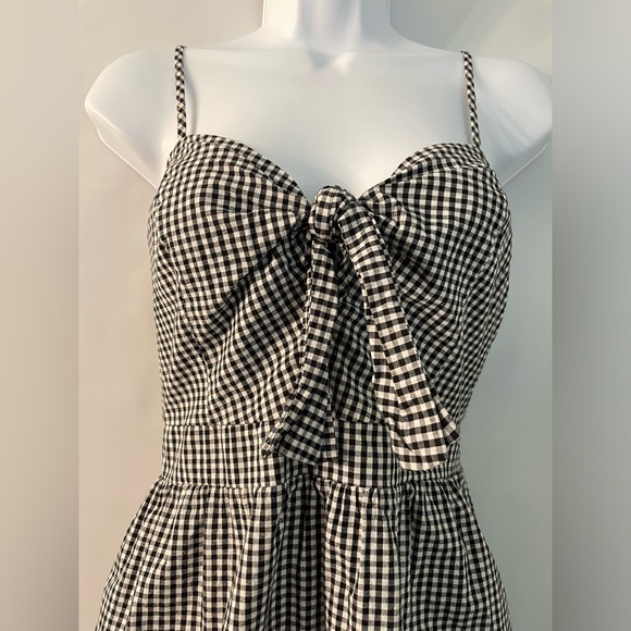 Potter’s Pot Gingham Bow Dress - Picture 2 of 4